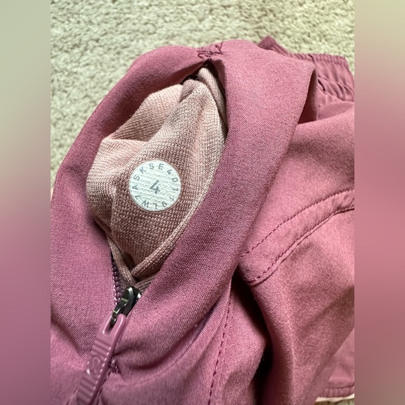 Lululemon Choose A Side Short *3" - Picture 10 of 10